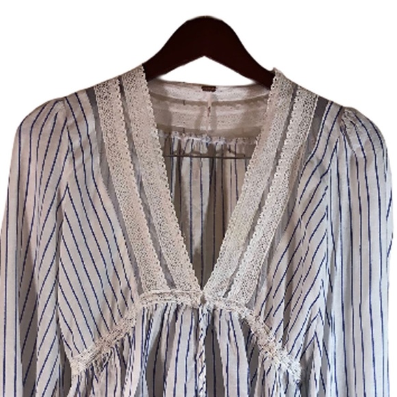 Free People White Blue Lace Stripped Blouse Size S - Picture 2 of 4